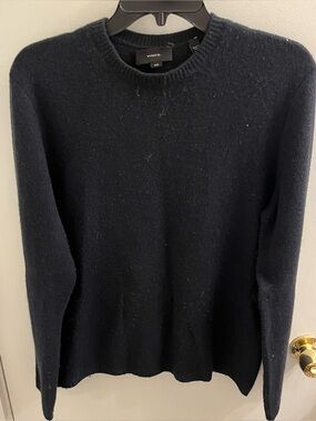 Vince 100% Cashmere Sweater Men’s Size Medium